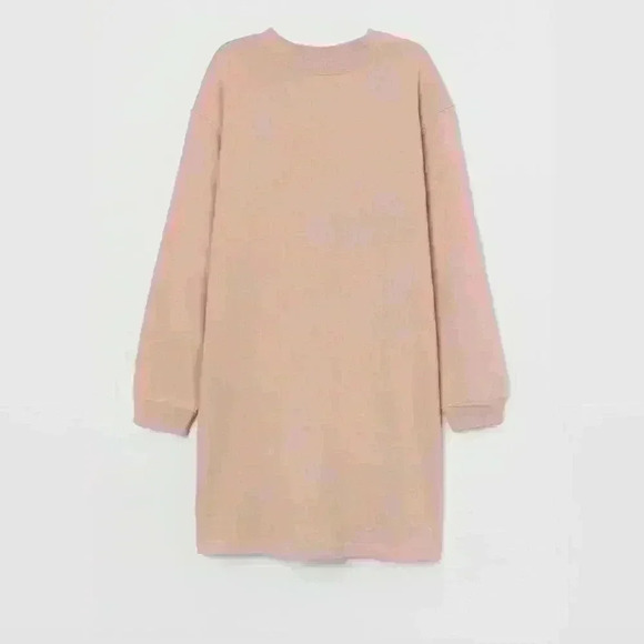 COPY - H&M Oversized Sweatshirt Dress in blush - Picture 1 of 5
